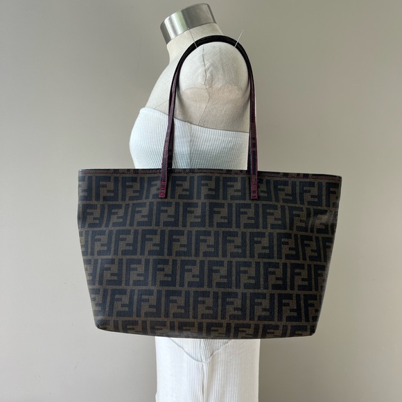 Fendi Zucca Roll Shopper tote large pink brown zipper closure - Picture 12 of 16